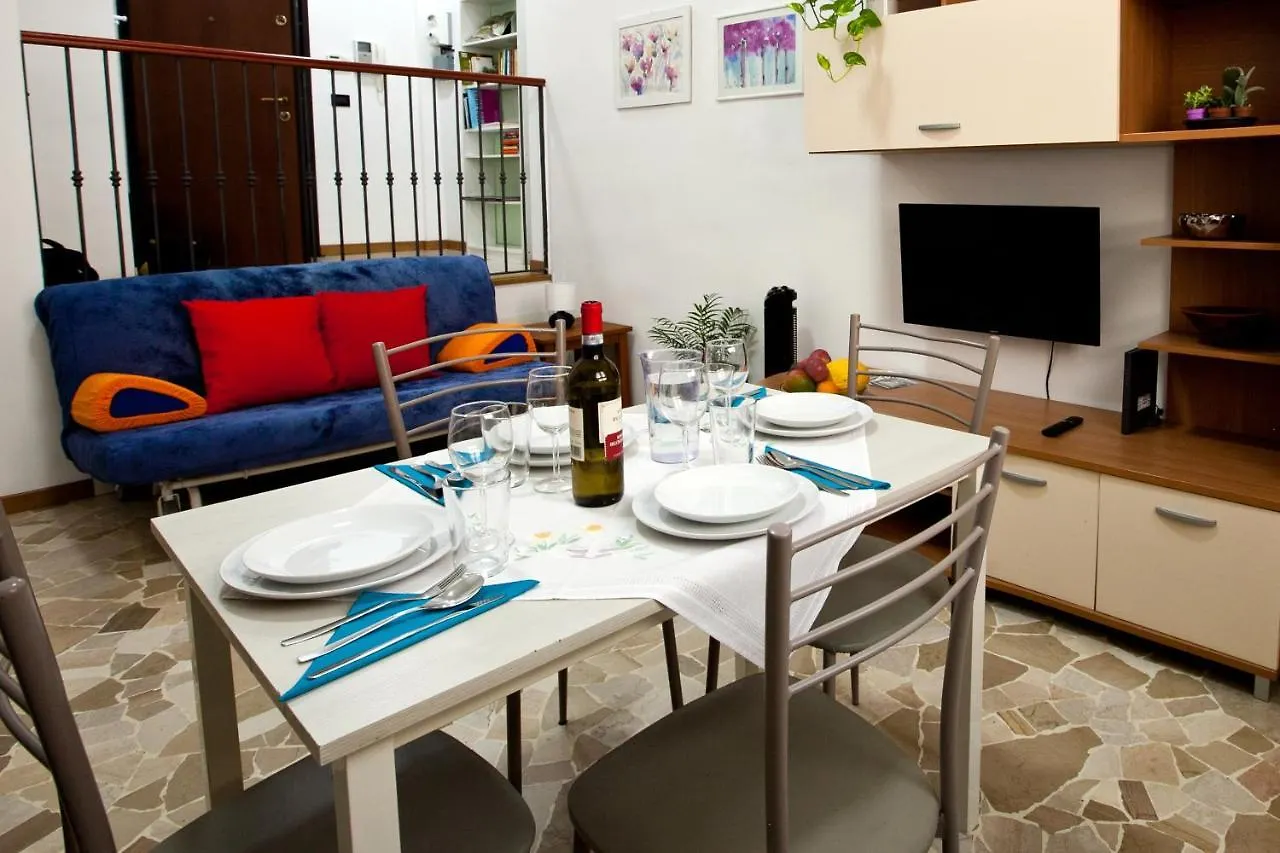 Bilocale A 400M Dalla Stazione Di Lambrate - Casa Abano Apartment Milan Italy